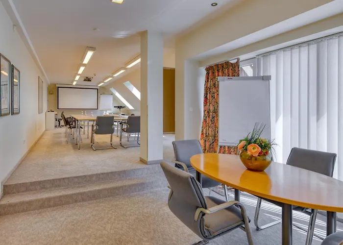 阿尔特韦勒恩酒店 酒店